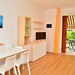 Lovely Peaceful Near The Beach-beahost Μπιμπιόνε
