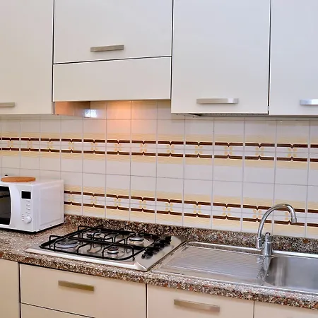 Villa Lovely Peaceful Near The Beach-beahost *